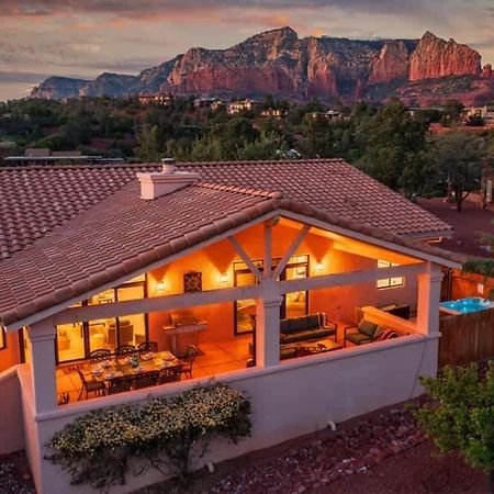 5 Bed 3 Bath Uptown Sedona-Game Room-Sauna-Cold Plunge-Jacuzzi-Gym Exterior photo