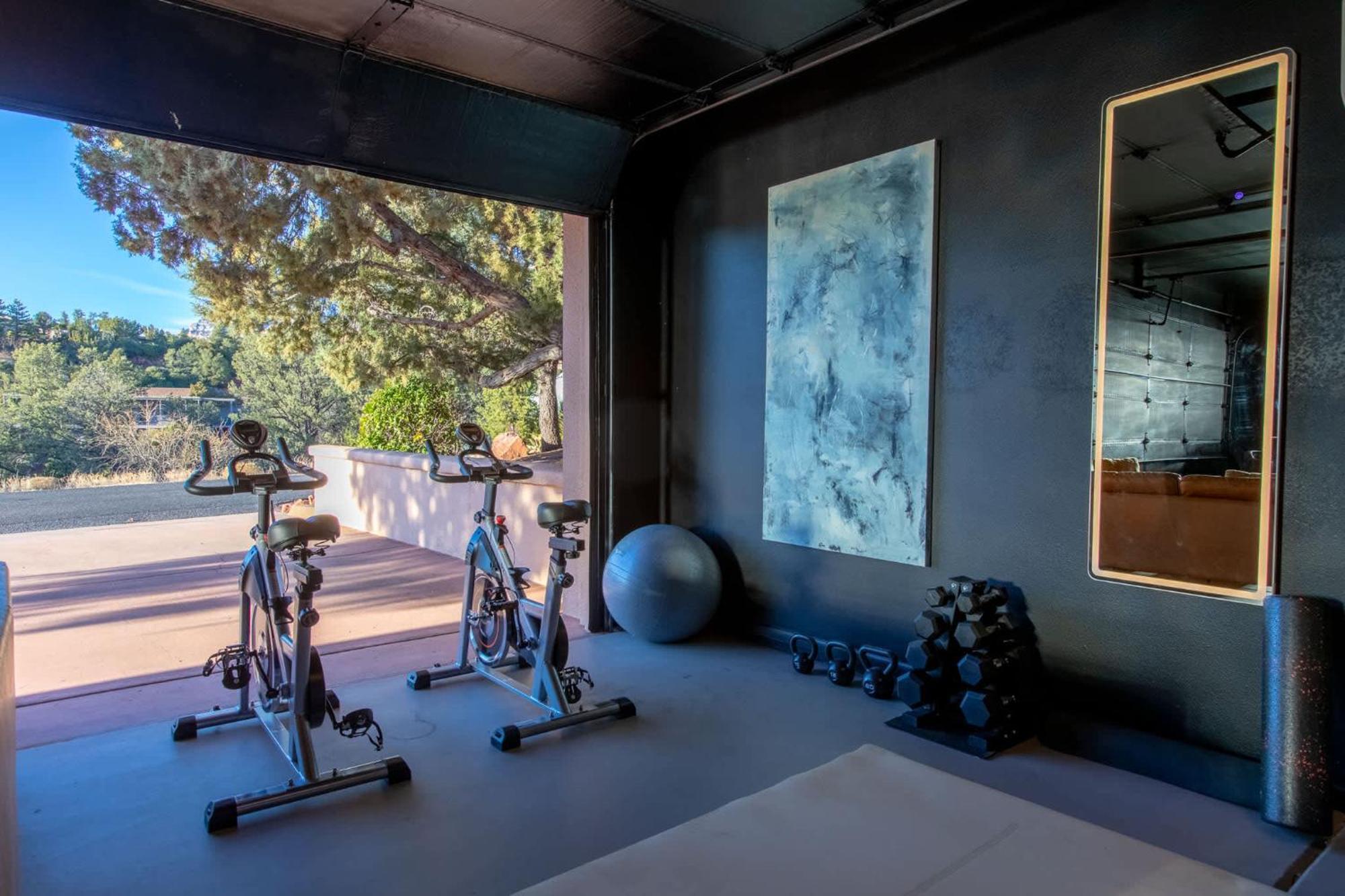 5 Bed 3 Bath Uptown Sedona-Game Room-Sauna-Cold Plunge-Jacuzzi-Gym Exterior photo