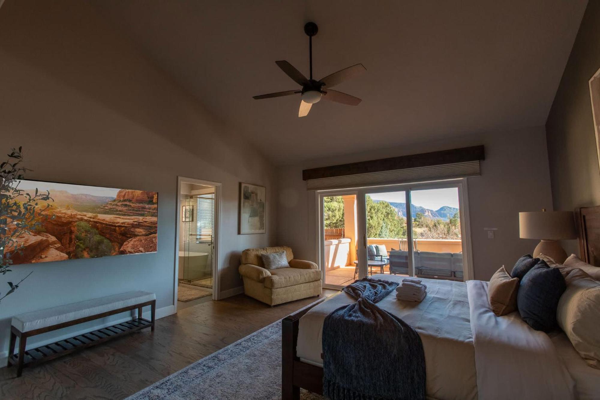 5 Bed 3 Bath Uptown Sedona-Game Room-Sauna-Cold Plunge-Jacuzzi-Gym Exterior photo
