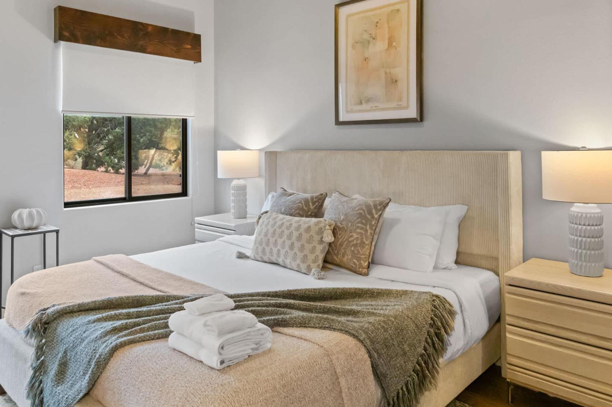 5 Bed 3 Bath Uptown Sedona-Game Room-Sauna-Cold Plunge-Jacuzzi-Gym Exterior photo