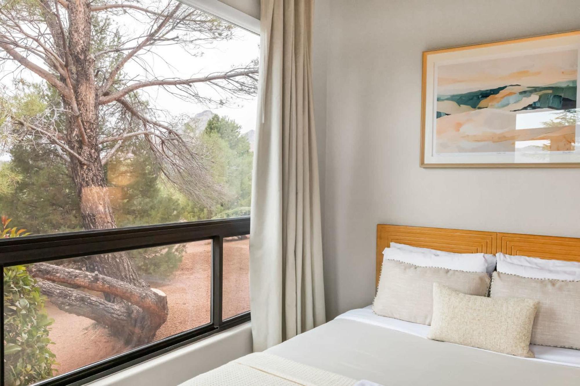 5 Bed 3 Bath Uptown Sedona-Game Room-Sauna-Cold Plunge-Jacuzzi-Gym Exterior photo
