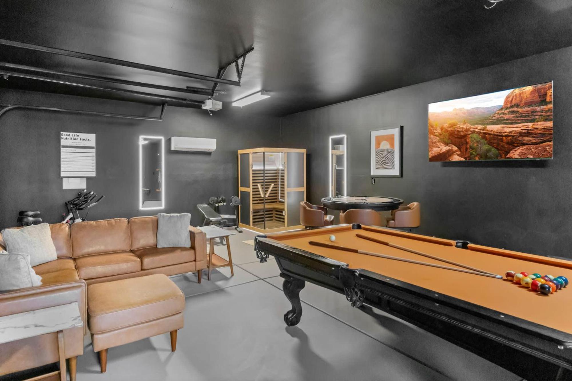5 Bed 3 Bath Uptown Sedona-Game Room-Sauna-Cold Plunge-Jacuzzi-Gym Exterior photo